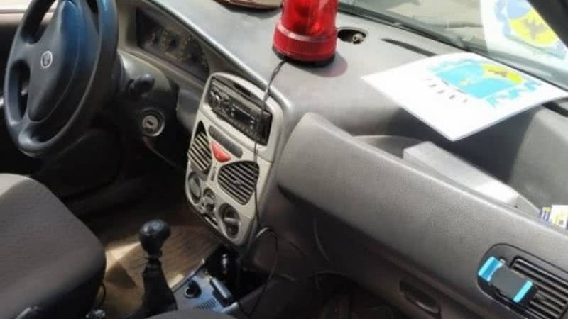 Carro que homem usava para desviar doações em Petrópolis - Divulgação/Polícia Militar