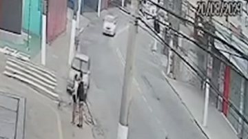 Casal atropelado durante beijo em SP - Reprodução/Video/Notícia 24 horas