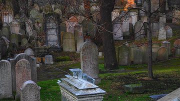 Imagem ilustrativa de cemitério - Foto de hahanulka, via Pixabay