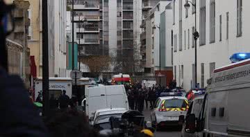 Rua do tiroteio poucas horas depois do atentado ao jornal Charlie Hebdo - Wikimedia Commons