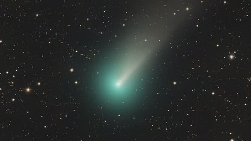 Fotografia do cometa feita através de telescópio - Divulgação/ NASA