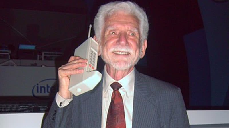 Martin Cooper, o homem que inventou o celular - Rico Shen, Creative Commons