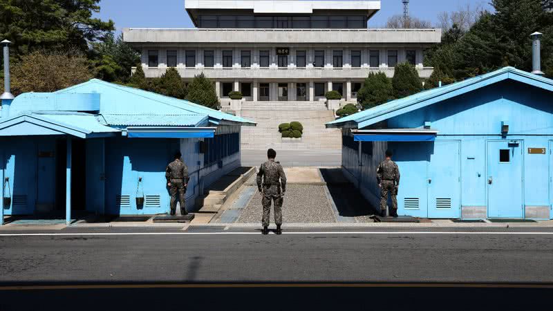 Fronteira entre Coreia do Norte e Coreia do Sul, na aldeia de Panmunjom - Getty Images