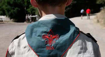 Imagem meramente ilustrativa de criança com bandana do Boys Scouths of America - Getty Images