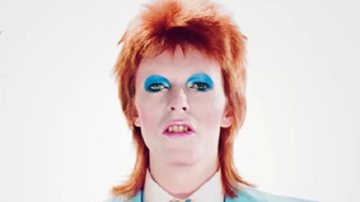 David Bowie no clipe de 'Life On Mars?' - Divulgação/Youtube/David Bowie