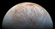 Imagem representando Europa, uma das luas de Júpiter - Divulgação/ NASA