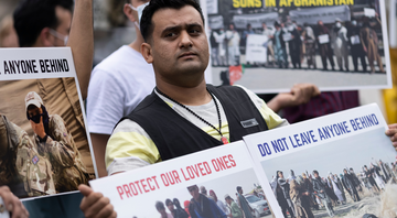 Na Inglaterra, manifestantes pedem auxílio do governo para salvar a população afegã - Getty Images