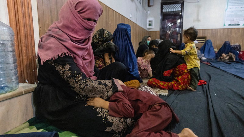 Mulheres e crianças afegãs