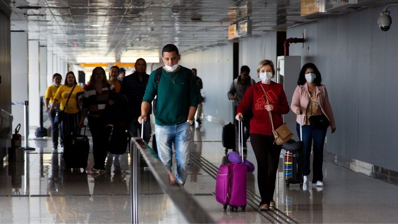 Passageiros no Aeroporto Internacional de Guarulhos - Getty Images