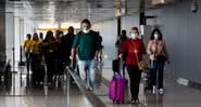 Passageiros no Aeroporto Internacional de Guarulhos - Getty Images