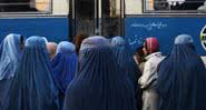 Imagem ilustrativa de mulheres afegãs - Getty Images