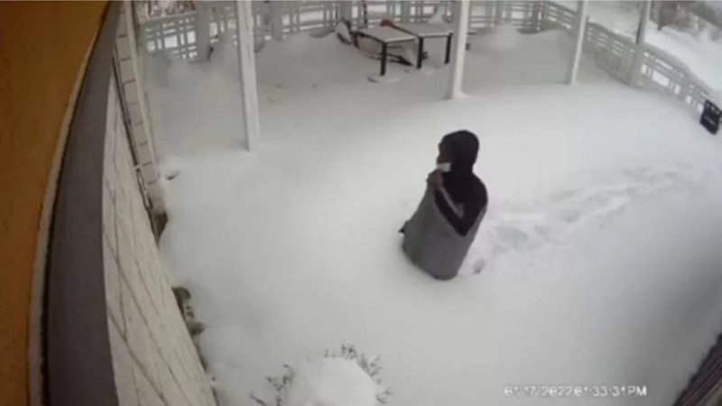 Homem foi visto na neve