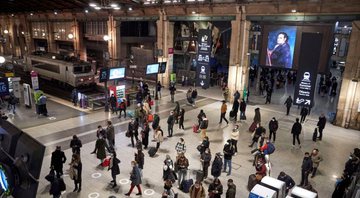 Passageiros na estação Gare du Nord - Getty Images