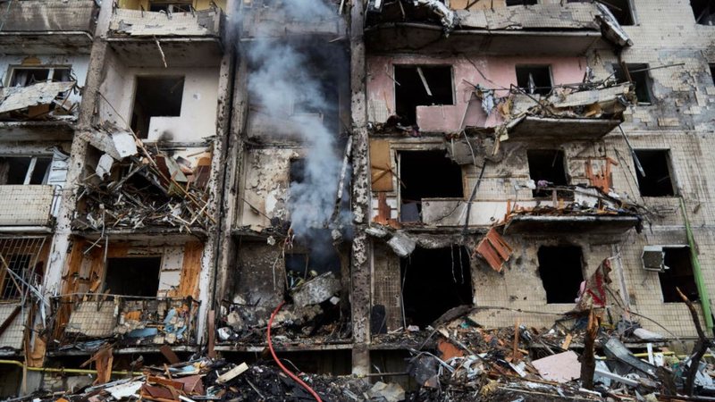 Prédios destruídos em Kiev - Getty Images