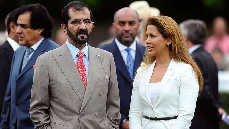 Mohammed bin Rashid al Maktoum ao lado da princesa Haya