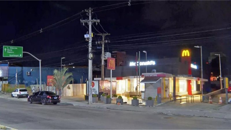 Fachada do McDonald's onde ocorreu o crime - Divulgação / TV Globo