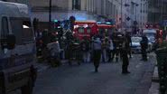 Equipes de resgate no local do tiroteio em Paris, França - Divulgação / YouTube / EVENT2BABI NEWS
