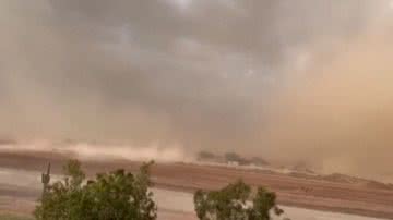 Registro da tempestade de areia - Divulgação / vídeo / BBC