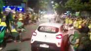 Carro com adesivo de Lula foi depredado - Reprodução / TV Cabo Branco