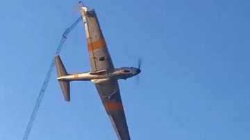 Avião bateu em uma antena - Divulgação / Twitter