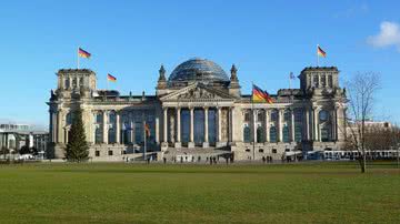 Palácio de Reichstag, em Berlim - Imagem de Wetandi por Pixabay