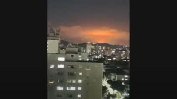 Céu de Cubatão ficou iluminado no - Divulgação/vídeo/UOL