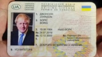 Foto de Boris Johnson em carteira de motorista falsa - Divulgação / Instagram
