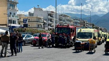 Equipes de resgate buscam por vítimas - Divulgação / vídeo / Greek City Times