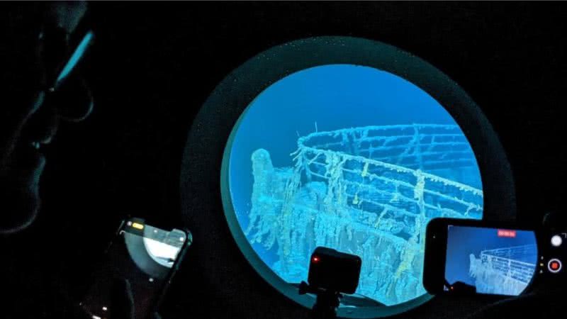 Vista do Titanic de dentro do submarino - Divulgação / OceanGate Expeditions