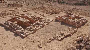 Tumbas encontradas no deserto de Negev - Divulgação / Emil Aladjem