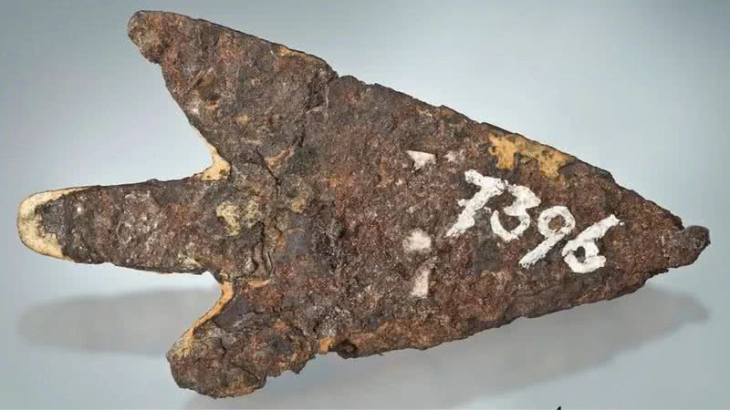 Flecha feita com meteorito - Divulgação / Thomas Schüpbach / Journal of Archaeological Science
