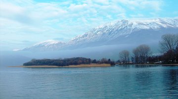 O Lago Ohrid - Wikimedia Commons / Apcbg