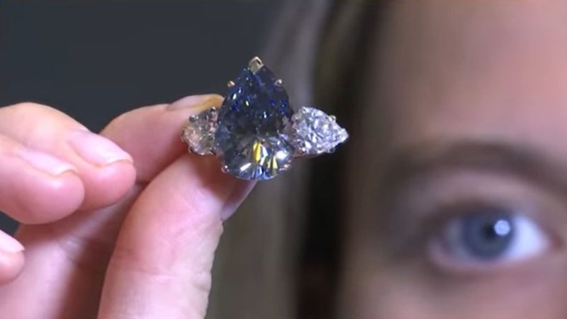 O diamante que será leiloado - Divulgação/vídeo/Youtube/Reuters