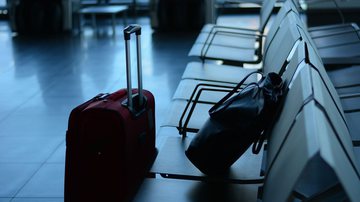 Imagem ilustrativa de malas em um aeroporto - Reprodução/Pixabay/Stela Di