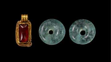 Alguns dos artefatos encontrados - Divulgação/Wessex Archaeology