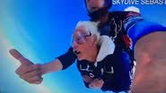 Ex-enfermeira da Segunda Guerra Mundial saltando de paraquedas - Reprodução - Facebook | Divulgação - Skydive Sebastian