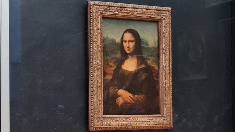 Obra 'Mona Lisa' após ataque que causou danos ao vidro protetor - Divulgação/ Twitter