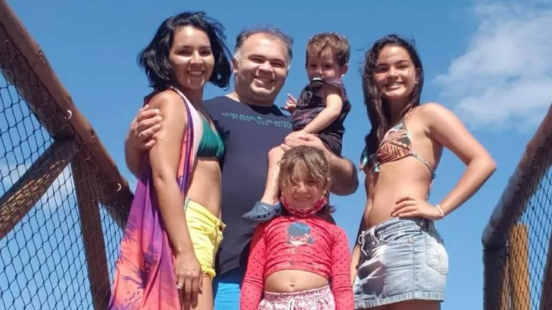 Karlo Schneider e sua família - Divulgação/Instagram/@Ulla Saraiva