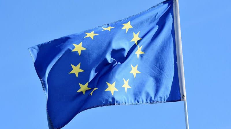 Imagem da bandeira da União Europeia - Pixabay