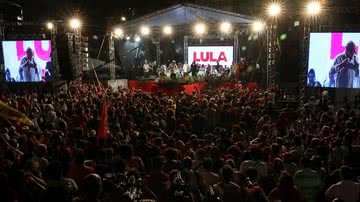 Registro feito durante o evento de Lula ministrado em Cinelândia - Getty Images