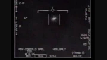 Exemplo de OVNIs avistados por caças americanos - Divulgação/ Departamento de Defesa dos Estados Unidos