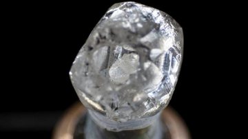 Diamante raro encontrado na Índia - Divulgação / De Beers Institute of Diamonds