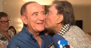 Dedé beija Didi durante entrevista - Divulgação / YouTube / RedeTV