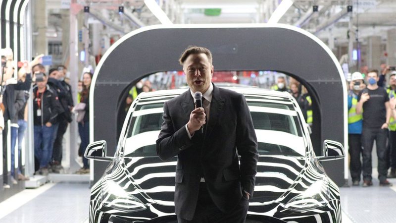 Elon Musk em evento em Berlim - Getty Images