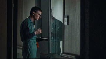Cena do filme 'O Enfermeiro da Noite' - Divulgação / Netflix