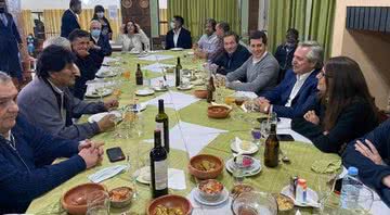 Jantar com Evo e o presidente argentino Alberto Fernandéz - Divulgação / La Quiaca Al Dia Noticias / Facebook