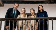 Rei Felipe VI da Espanha com a rainha Letizia e seus filhos, as princesas Leonor e Sofia - Getty Images