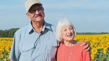 O fazendeiro Lee Wilson ao lado de sua esposa Renne - Reprodução/Video/KAKE-TV