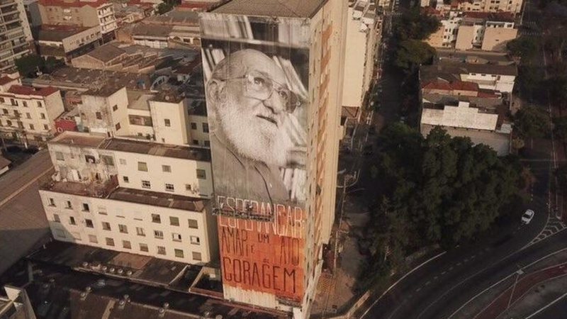 O mural em homenagem ao grande Paulo Freire - Divulgação/Thiago Fernandes, via arquivo pessoal