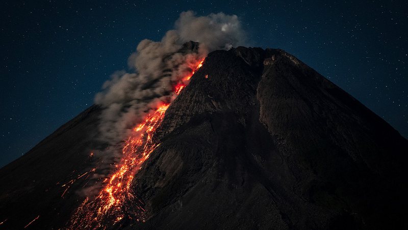 Erupção do Merapi em abril de 2021 - Getty Images